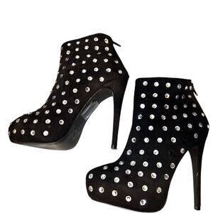 Scene by Shoedazzle 8 Black Women's Chelsea Ankle Boots 5 Inch High Heel Shoe